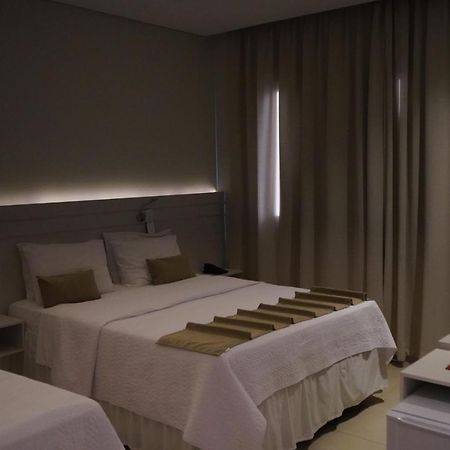 Pak Suítes Hotel Luis Eduardo Magalhaes Exteriér fotografie