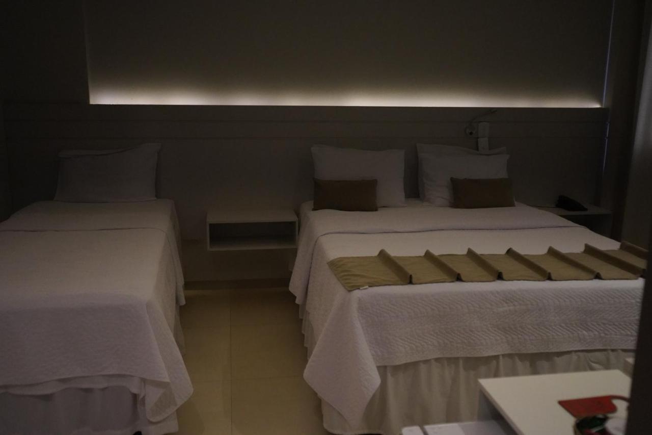 Pak Suítes Hotel Luis Eduardo Magalhaes Exteriér fotografie