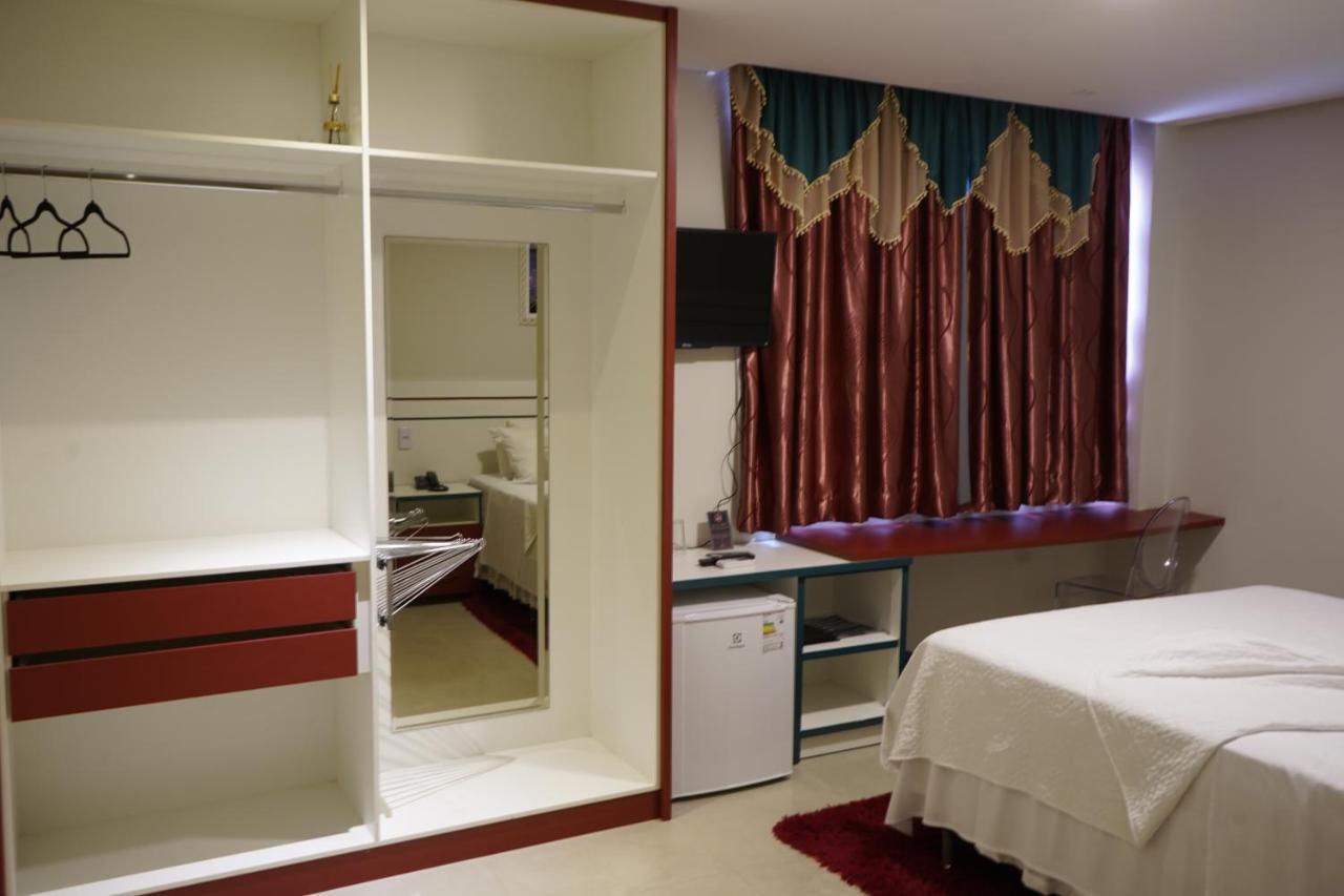 Pak Suítes Hotel Luis Eduardo Magalhaes Exteriér fotografie