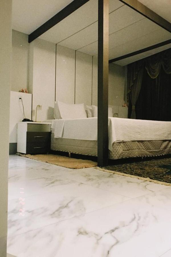 Pak Suítes Hotel Luis Eduardo Magalhaes Exteriér fotografie